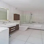 4b - Two Bedroom With Balcony * Дубровник