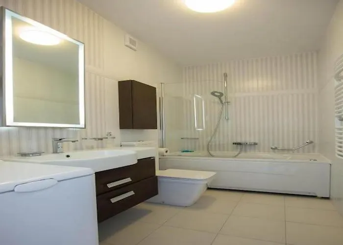 Apartman 4b - Two Bedroom With Balcony