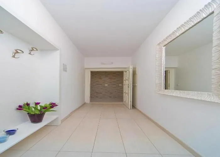 4b - Two Bedroom With Balcony Apartman